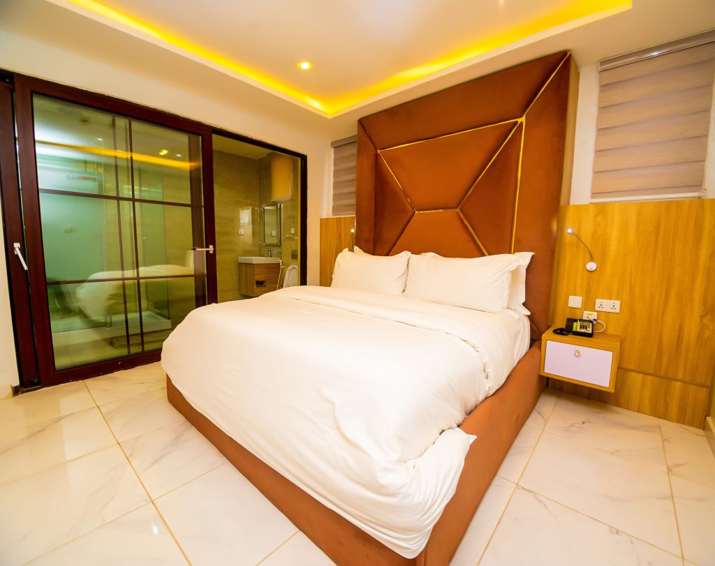 APARTMENT 3